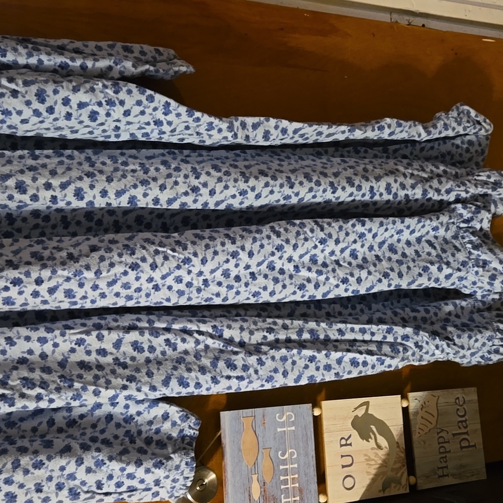 Blue Floral Long Sleeve Nightgown 5X: 4/5xB - Picture 2 of 8